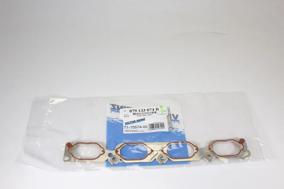 Brand New and Unused VICK × ALLRIGHTSRESERVED SET PACK
